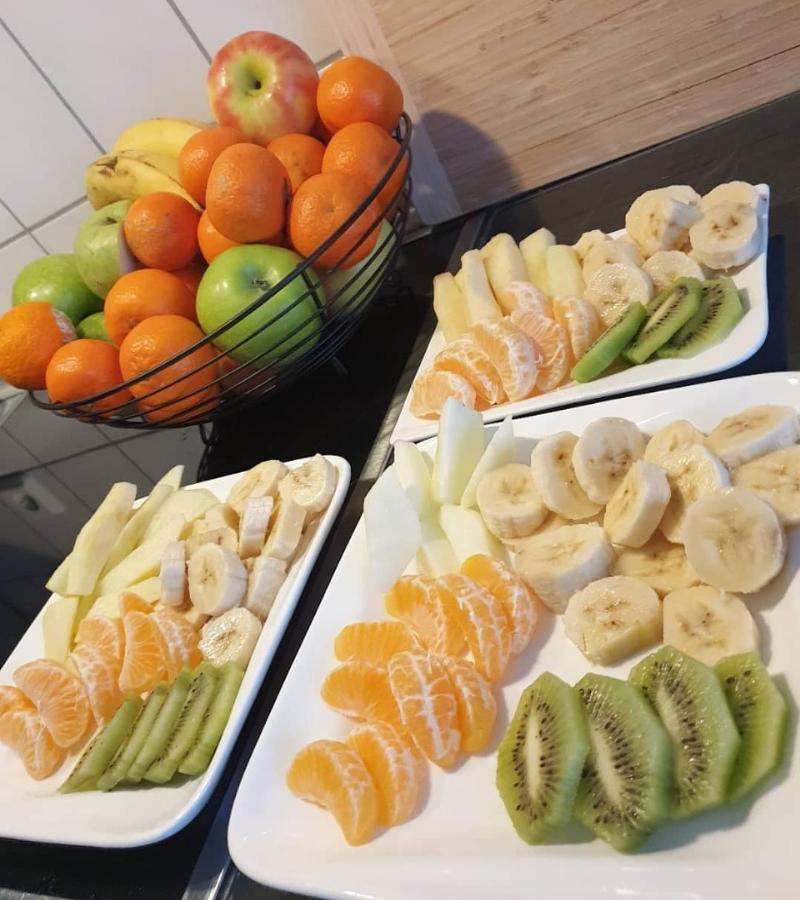 Bar-Restaurant-Hotel-Familja Klos Экстерьер фото